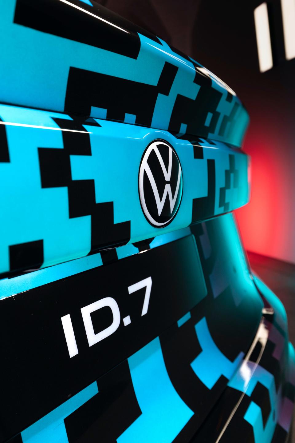[EMBARGO 7pm 1/3 DNP] The Volkswagen ID.7 electric sedan.