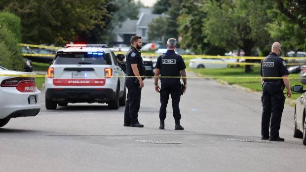 A report from a group of independent researchers found that Repentigny police are about three times more likely to stop a Black resident than a white resident.  (Mathieu Wagner/Radio-Canada - image credit)