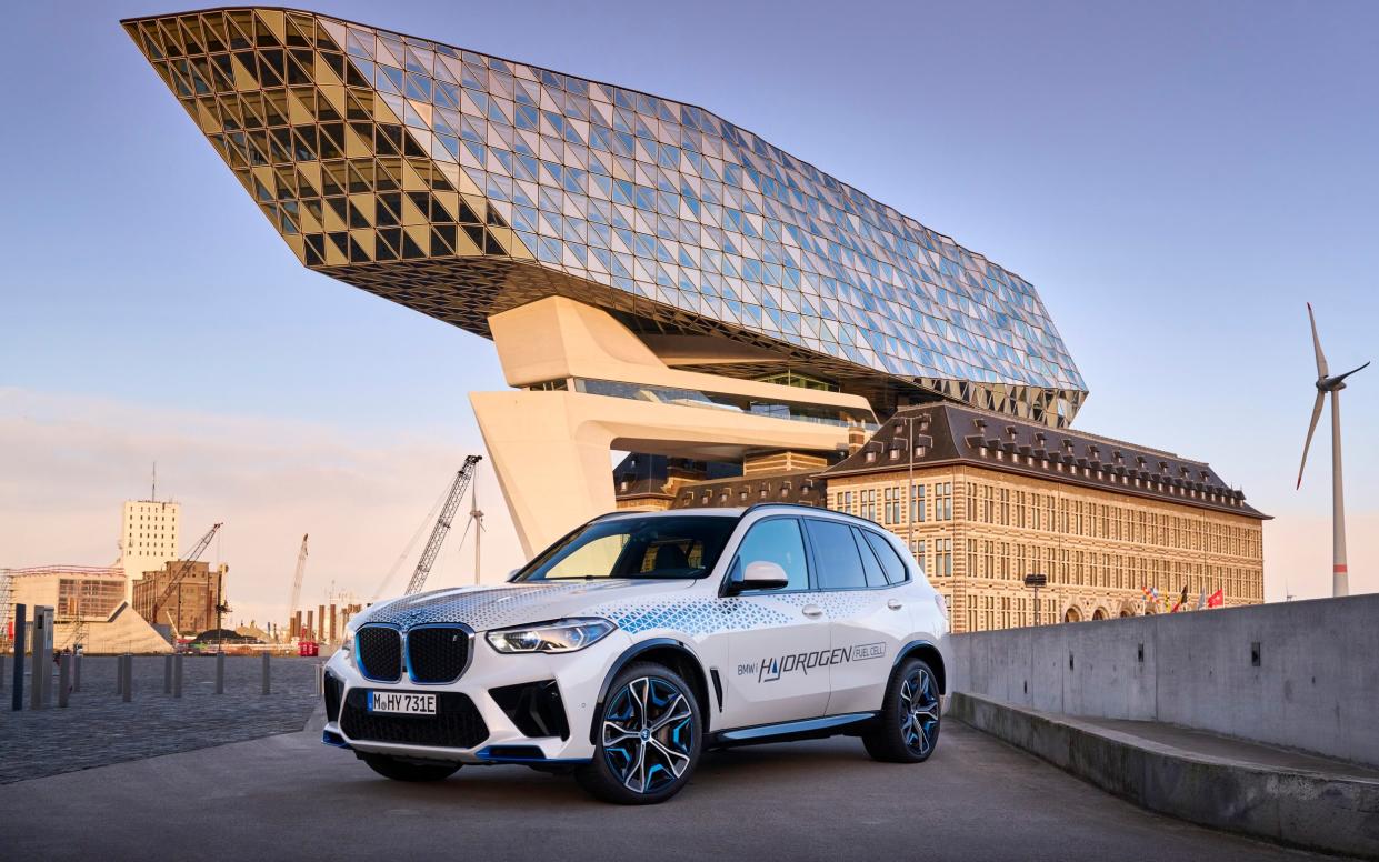 BMW has been testing its iX5 Hydrogen pilot fleet worldwide since 2023