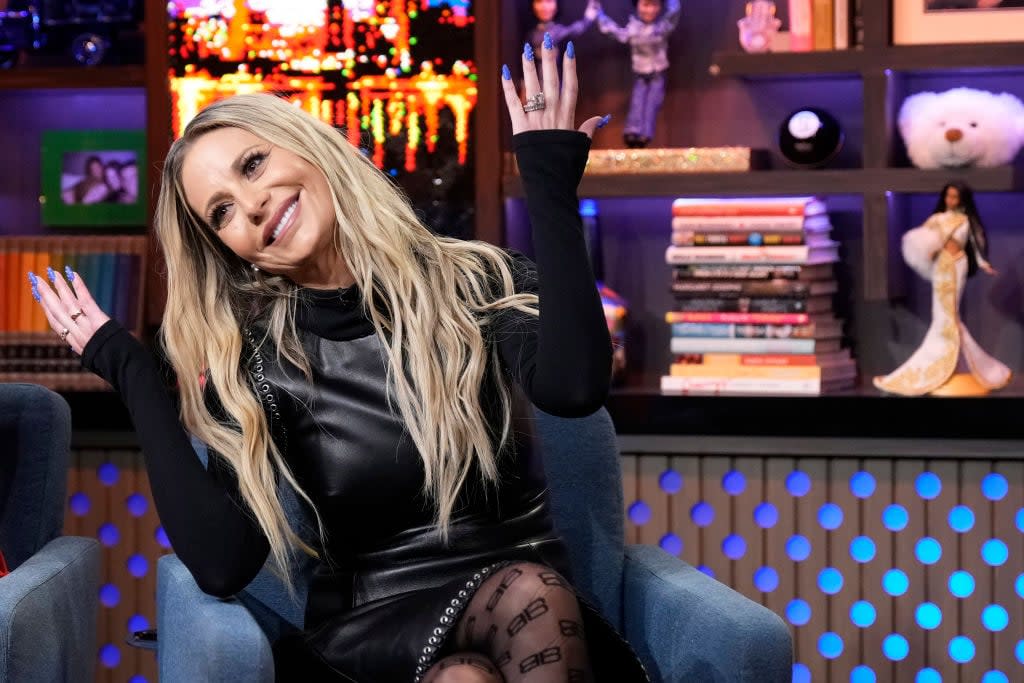 Dorit Kemsley Left A Spray Tan Stain On The Couch Following Real Housewives Of Beverly Hills Reunion