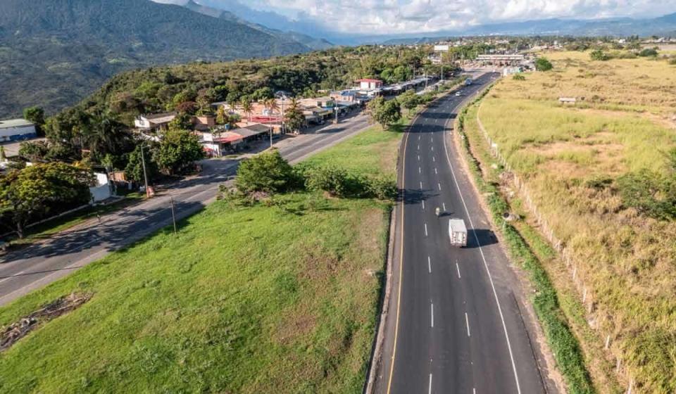 La vía Bogotá-Girardot. Imagen: cortesía Vía Sumapaz.