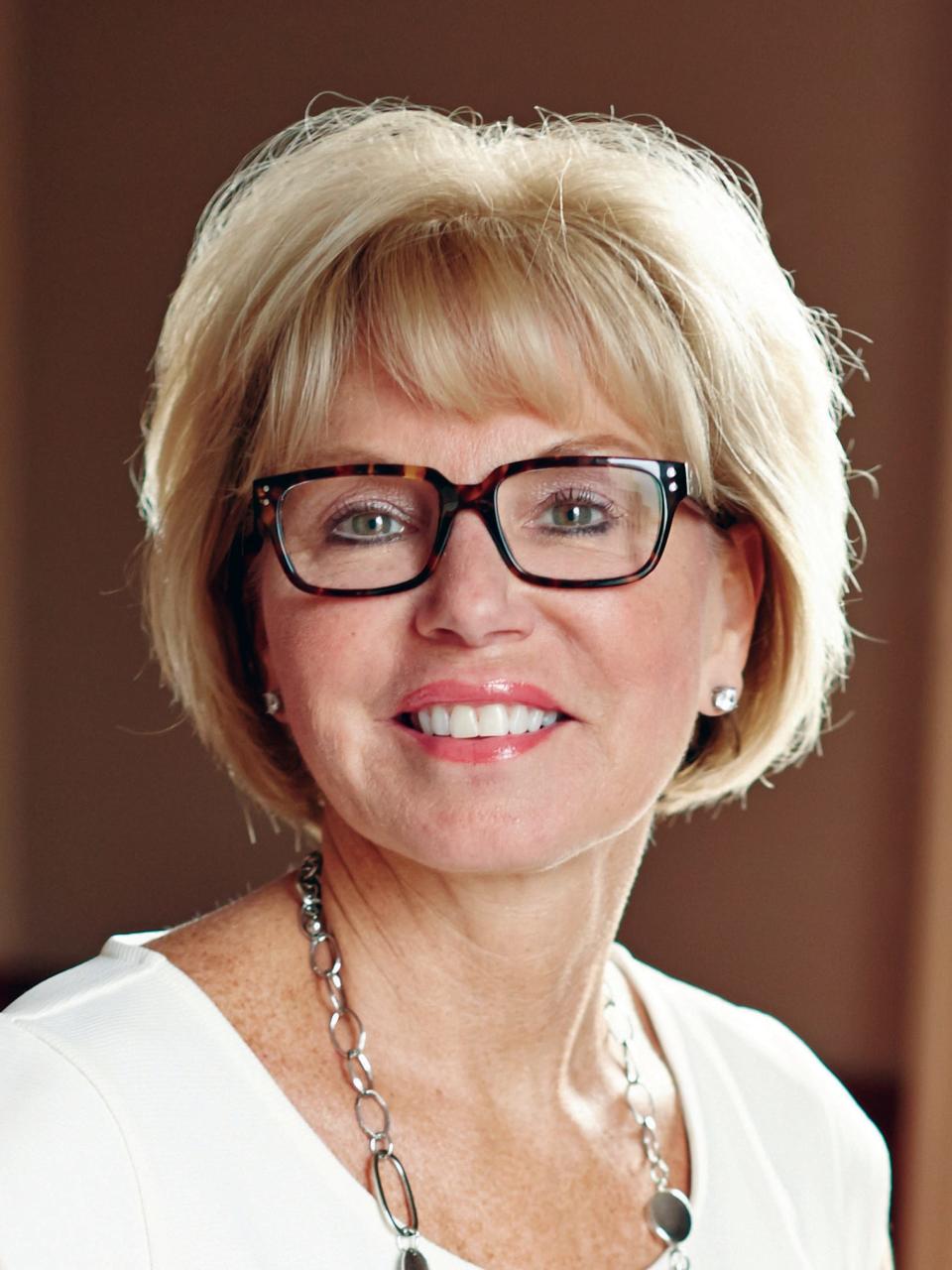 Huntington Bank Executive Sandy Pierce Named Chair Of The Detroit