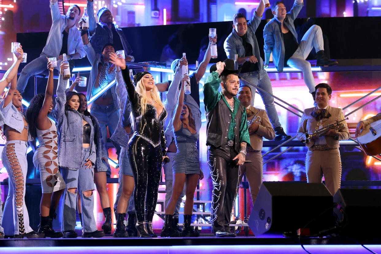 LAS VEGAS, NEVADA - NOVEMBER 17: (L-R) Christina Aguilera and Christian Nodal perform onstage during The 23rd Annual Latin Grammy Awards at Michelob ULTRA Arena on November 17, 2022 in Las Vegas, Nevada. (Photo by John Parra/Getty Images for The Latin Recording Academy)