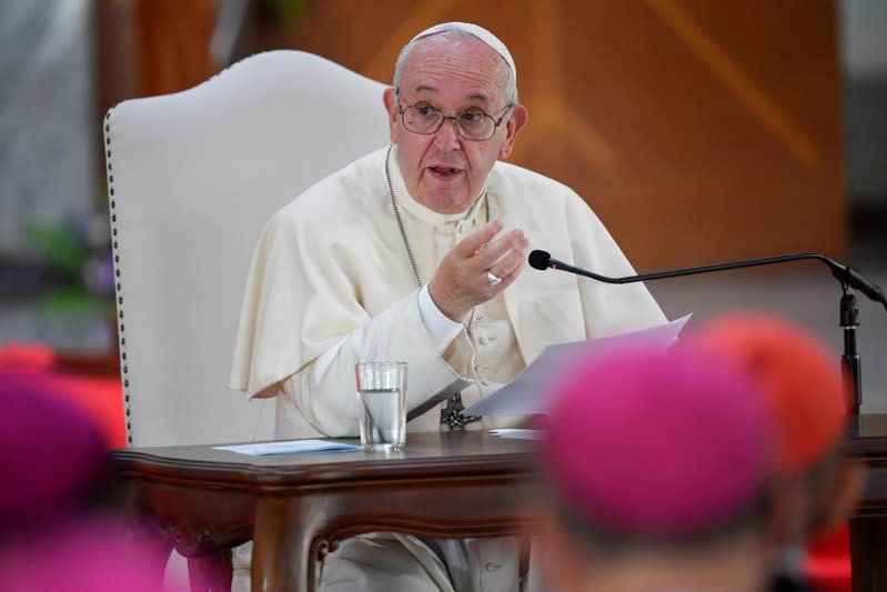 El Papa Francisco asiste a una reunión con cardenales y obispos en el Santuario del Beato Nicolás Boonkerd Kitbamrung en Bankgok