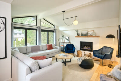 Stunning West Coast Contemporary living room designed by the extremely talented Keely Smith, lead interior design specialist with JD Elite Interiors.