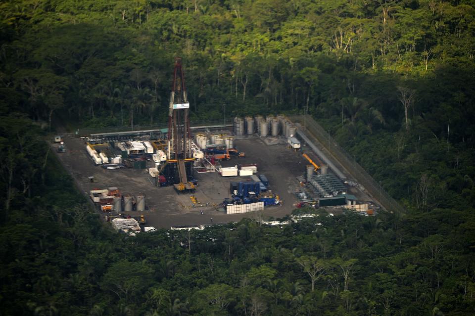 Aerial view of the Tiputini oilfield in Tiputini, Ecuador on September 7, 2016. Together with the Ishpingo and Tambococha oilfields, the Tiputini makes up the so called ITT bloc, with 42% of Ecuador's oil reserves. / AFP / RODRIGO BUENDIA        (Photo credit should read RODRIGO BUENDIA/AFP/Getty Images)