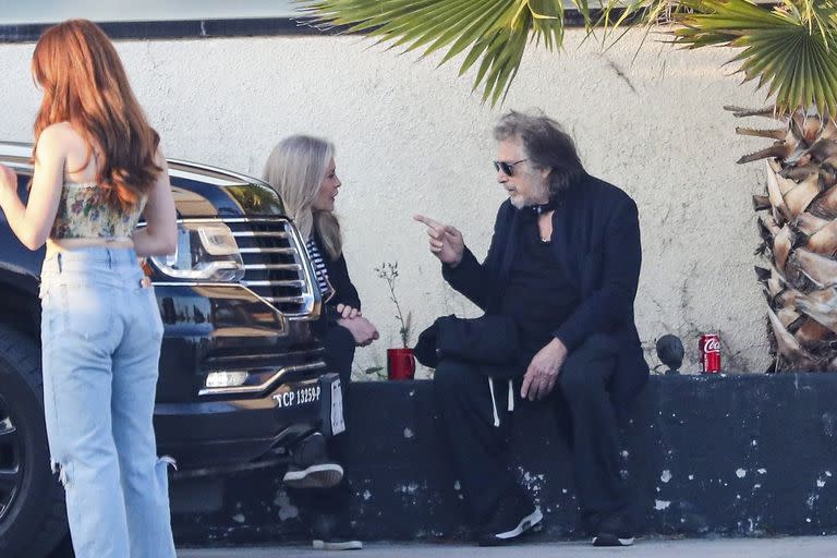 Al Pacino junto a la madre de dos de sus hijos, Beverly D'Angelo