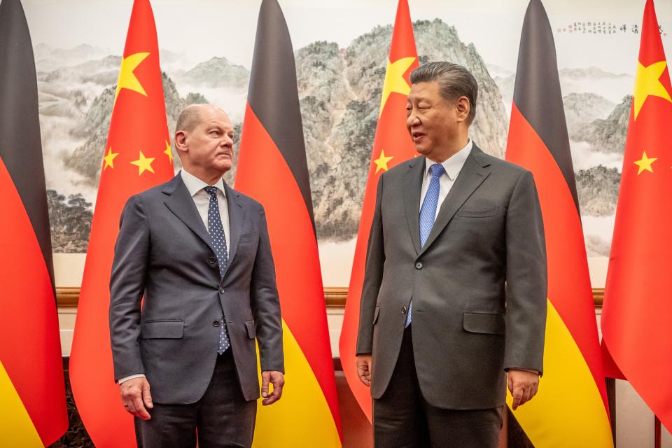 Olaf Scholz und Xi Jinping. (Bild: Michael Kappeler/dpa)