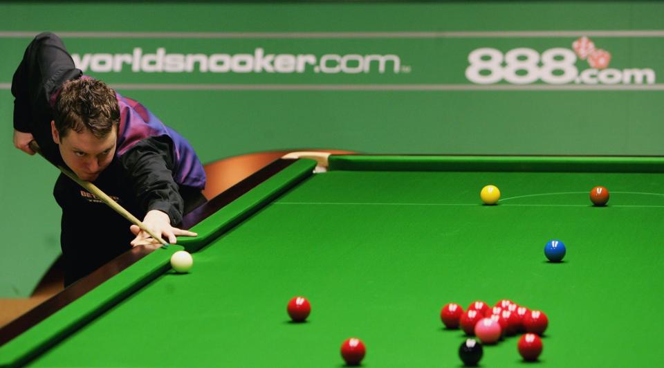 <p>Veteran snooker player who reached the UK Open Final in 2004. </p>