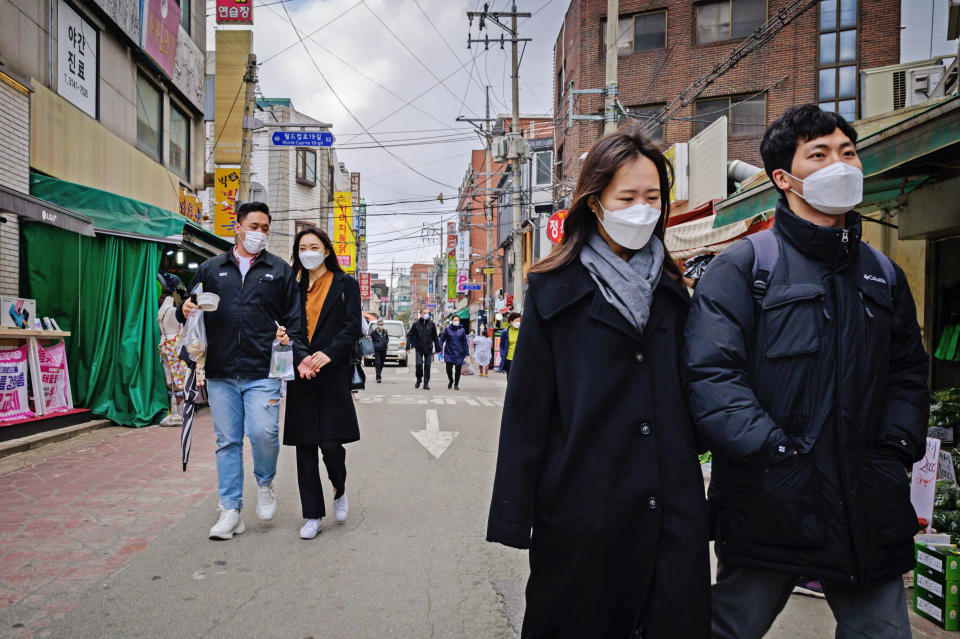 Image: A market n Seoul (Ed Jones / AFP - Getty Images)