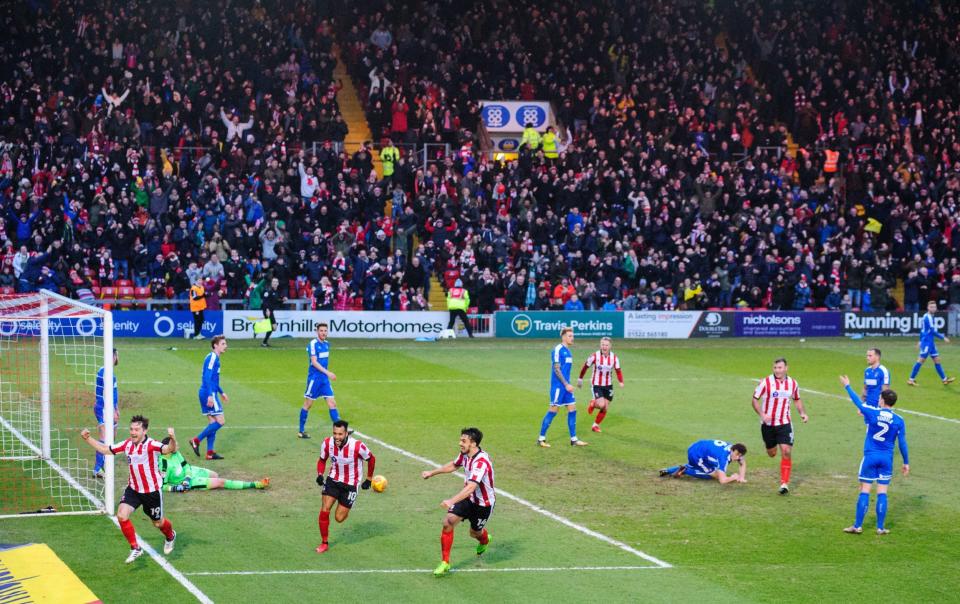 Lincoln City score against Notts County - GETTY IMAGES