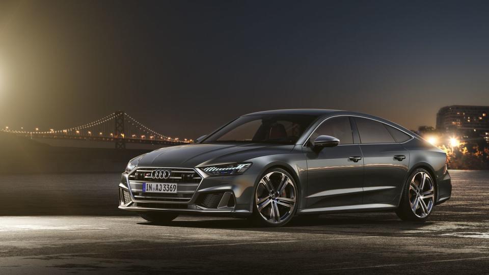 View Photos of the 2020 Audi S7