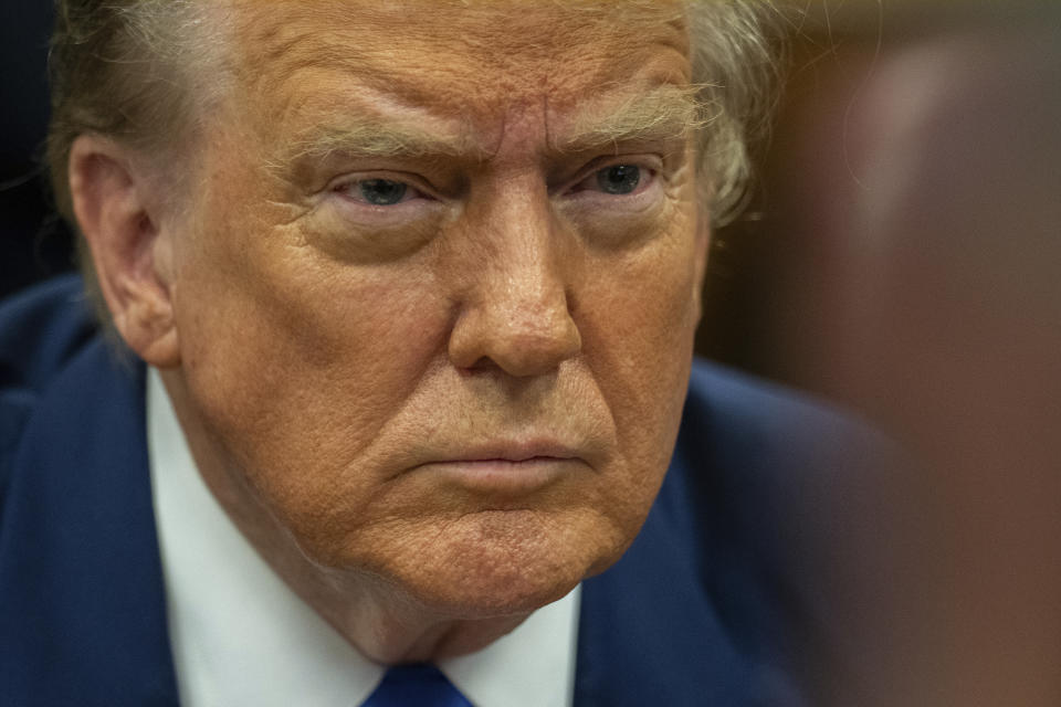 El expresidente Donald Trump durante su juicio en un tribunal el viernes 3 de mayo de 2024, en Manhattan, Nueva York. (Jeenah Moon/Foto compartida vía AP)