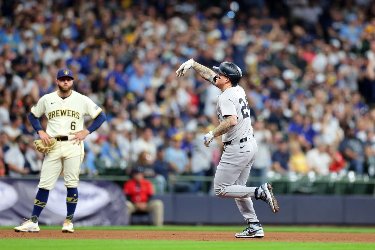 Alex Verdugo of the Yankees runs the bases following a three-run home run in the first inning of a game against the Brewers on Saturday night at American Family Field.