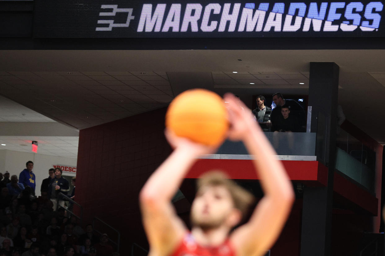 Men's college basketball doesn't have too many household names this season. (Andy Lyons/Getty Images)