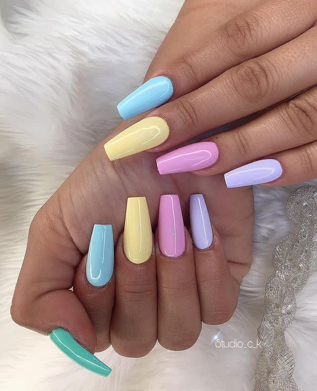 <p>Cute colours with an edge, literally. </p><p><a href="https://www.instagram.com/p/B1e5bzChvAm/" rel="nofollow noopener" target="_blank" data-ylk="slk:See the original post on Instagram;elm:context_link;itc:0;sec:content-canvas" class="link ">See the original post on Instagram</a></p>