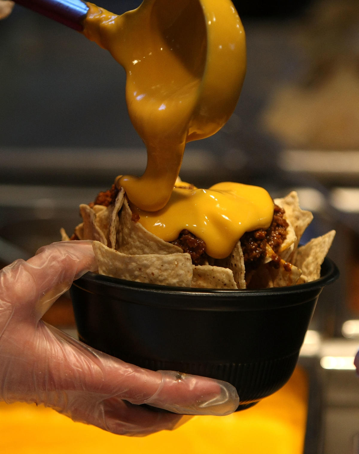 White Sox fan pulls ridiculous nacho stunt in viral clip