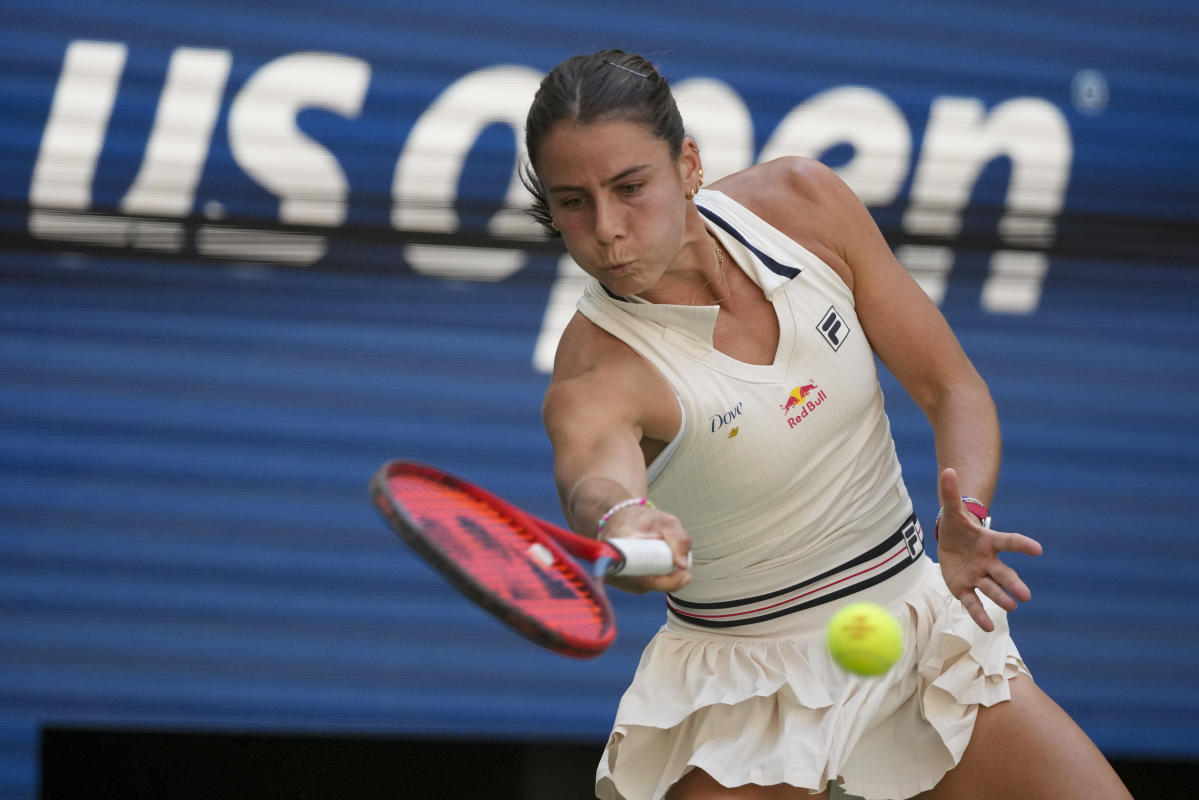 Emma Navarro reaches her first major semifinal, beats Paula Badosa at the US Open