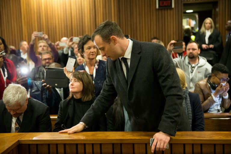El atleta paralímpico Oscar Pistorius, en una audiencia del juicio por el asesinato de su novia, Reeva Steenkamp, el 6 de julio de 2016 en el Tribunal Superior de Pretoria (Marco Longari)