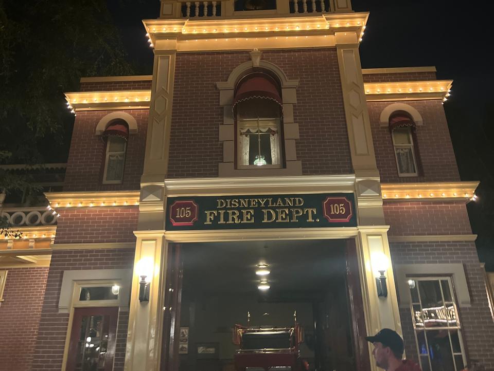 firehouse on main street in disneyland where walt disney had a private apartment