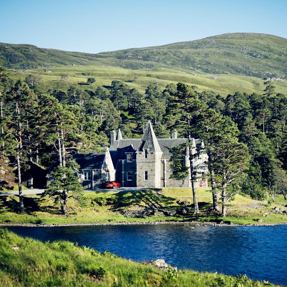 Countryside estates in England and the Scottish Highlands are opening their doors for luxurious accommodation.