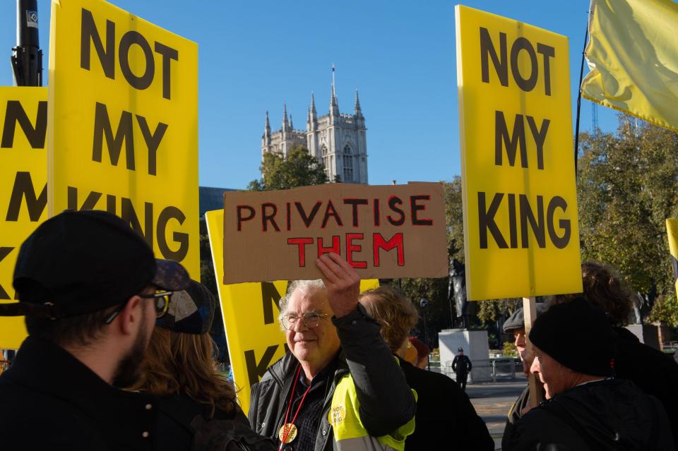 London, England, UK. 7th Nov, 2023. Anti-Monarchy protesters, represented by the Republic Group, demonstrated outside the Palace of Westminster in London during the King's Speech, displaying 'Not My King' banners and placards in a protest against the monarchy. (Credit Image: © Thomas Krych/ZUMA Press Wire) EDITORIAL USAGE ONLY! Not for Commercial USAGE! Credit: ZUMA Press, Inc./Alamy Live News