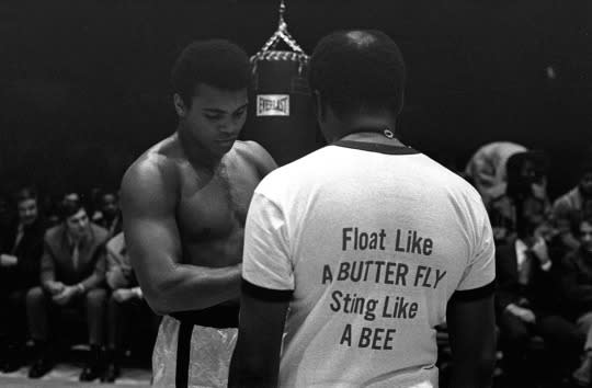 <p>NEW YORK – DECEMBER 07: Heavyweight boxer Muhammad Ali trains for his fight against Oscar Bonavena on December 7, 1970 in New York, U.S.A. (Photo by Anwar Hussein/Getty Images)</p>