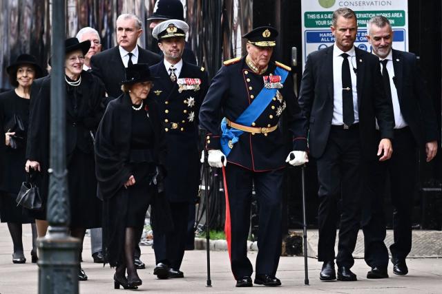 A Guide to All the Kings, Queens, Princes & Princesses at Queen Elizabeth's  Funeral, in Photos