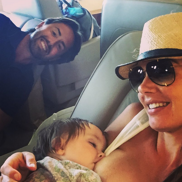 <p>Despite the backlash Formula 1 heiress Tamara received for two recent breastfeeding selfies, she’s brought the ‘brelfie’ back with this lovely photo. Uploaded while on a (private) plane back from Mykonos, the mum-of-one is pictured breastfeeding her sixteen-month-old daughter, Sophia. <i>[Photo: Instagram/Tamara Ecclestone]</i></p>