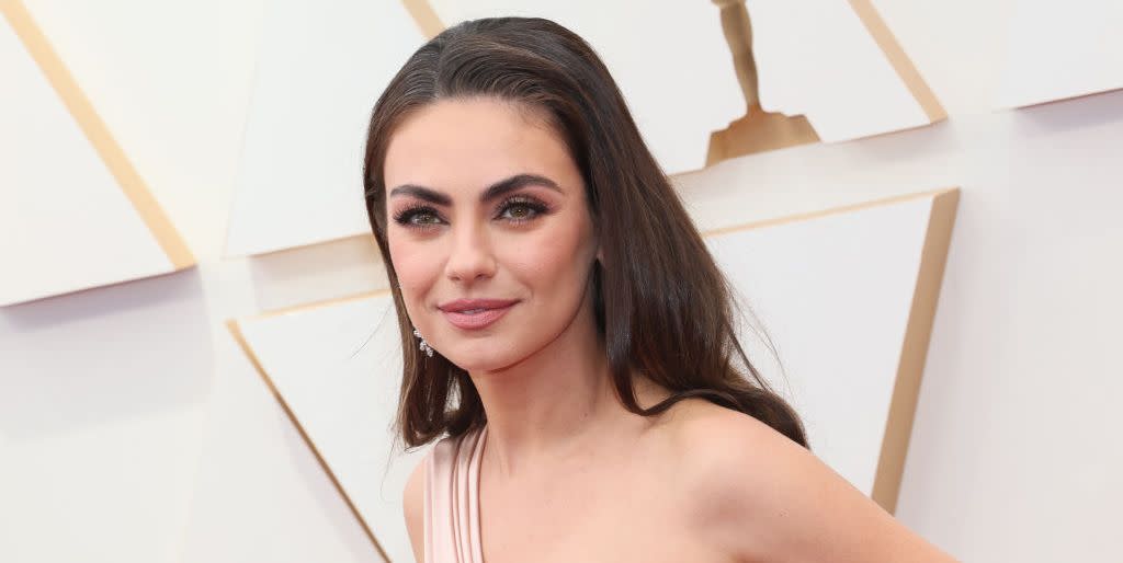 hollywood, california   march 27 mila kunis attends the 94th annual academy awards at hollywood and highland on march 27, 2022 in hollywood, california photo by david livingstongetty images