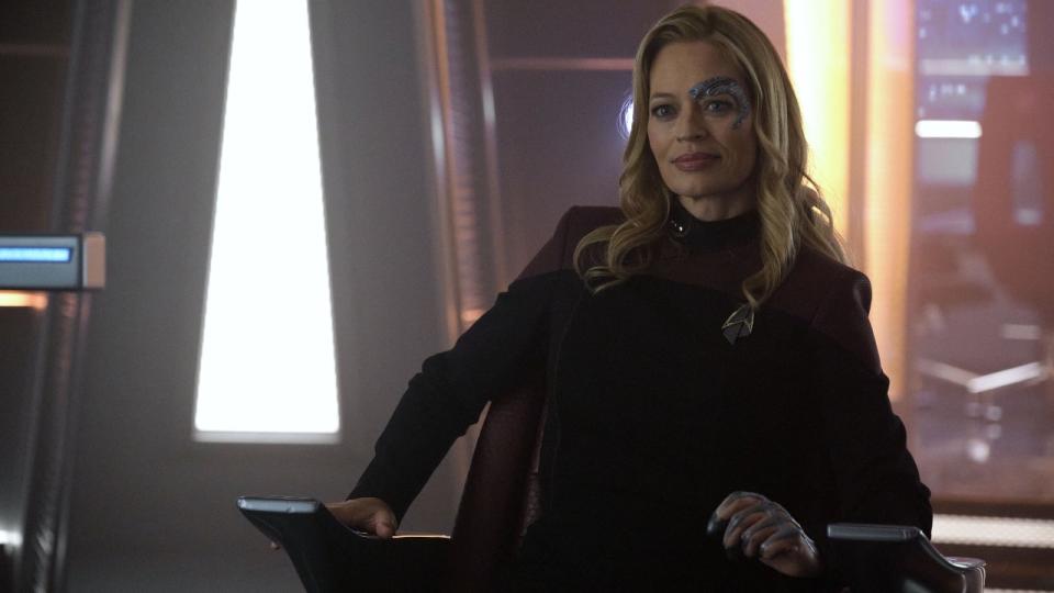 Jeri Ryan in Star Trek: Picard on Paramount+