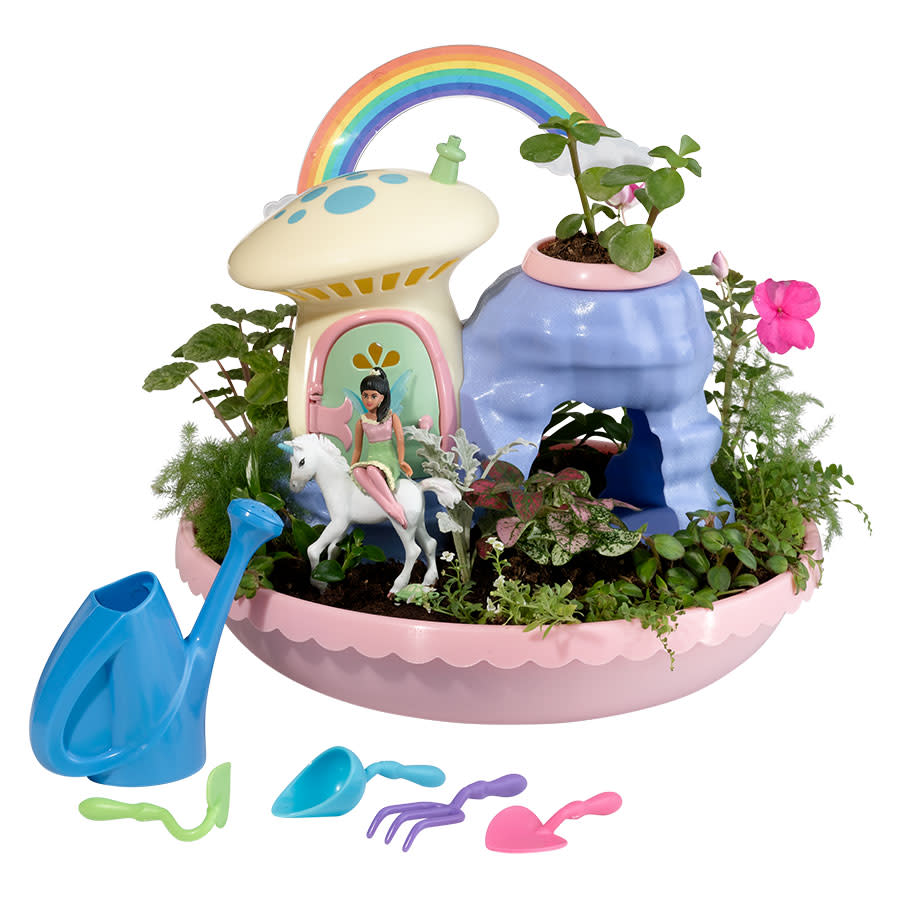 Unicorn Paradise Fairy Garden (Photo: Fat Brain Toys)