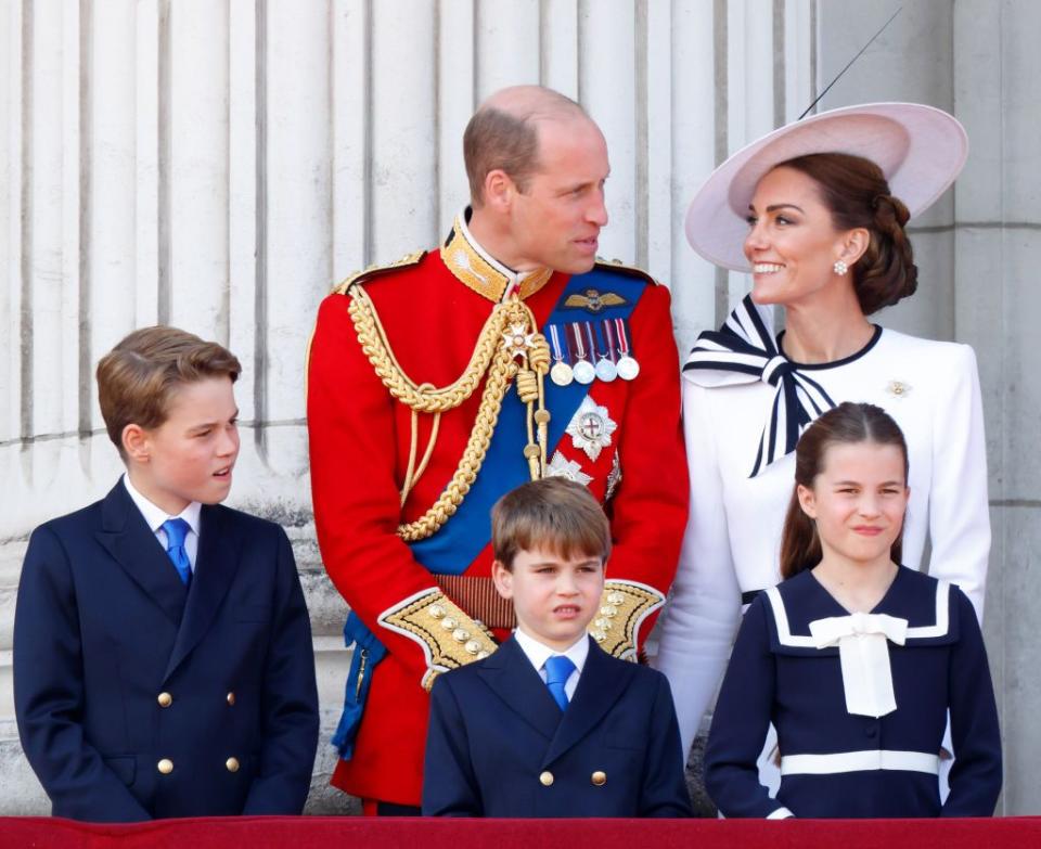 Príncipe George, príncipe William, Kate Middleton, príncipe Louis y princesa Charlotte