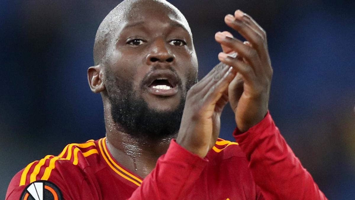 Roma 2-0 Slavia Prague: Romelu Lukaku scores in 14th consecutive