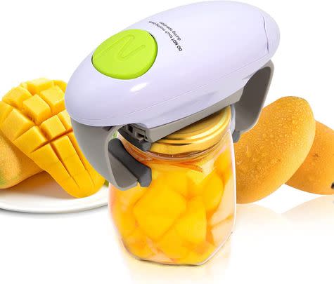 This electric jar opener has a 33% discount