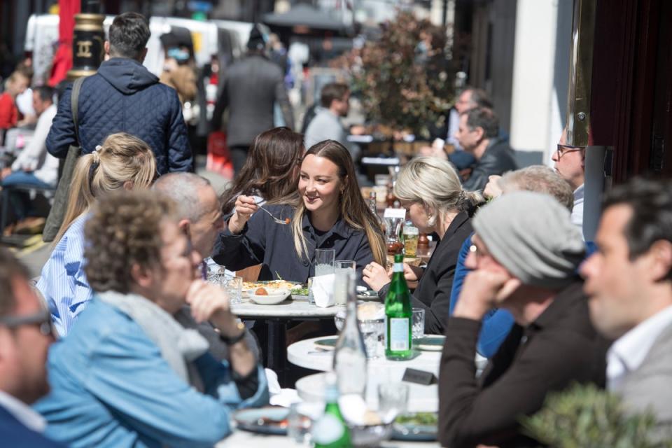 Diners have cancelled bookings at normally busy restaurants due to the train and Tube strike  (Jeremy Selwyn)