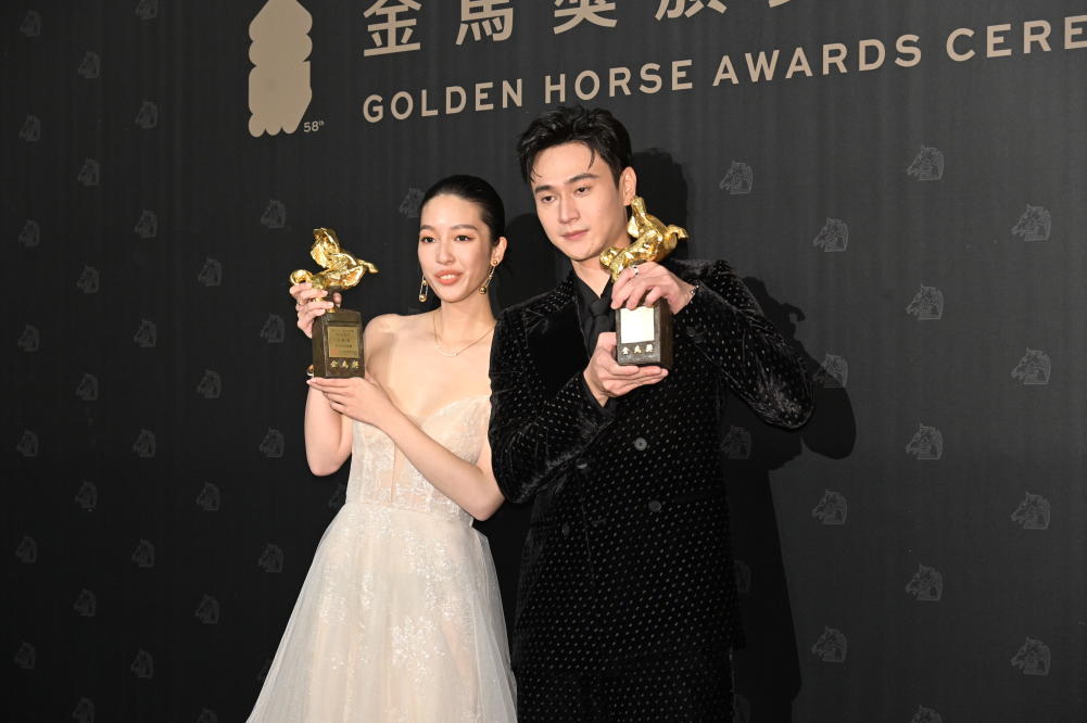 Taiwan glitters as stars come together for Golden Horse Awards