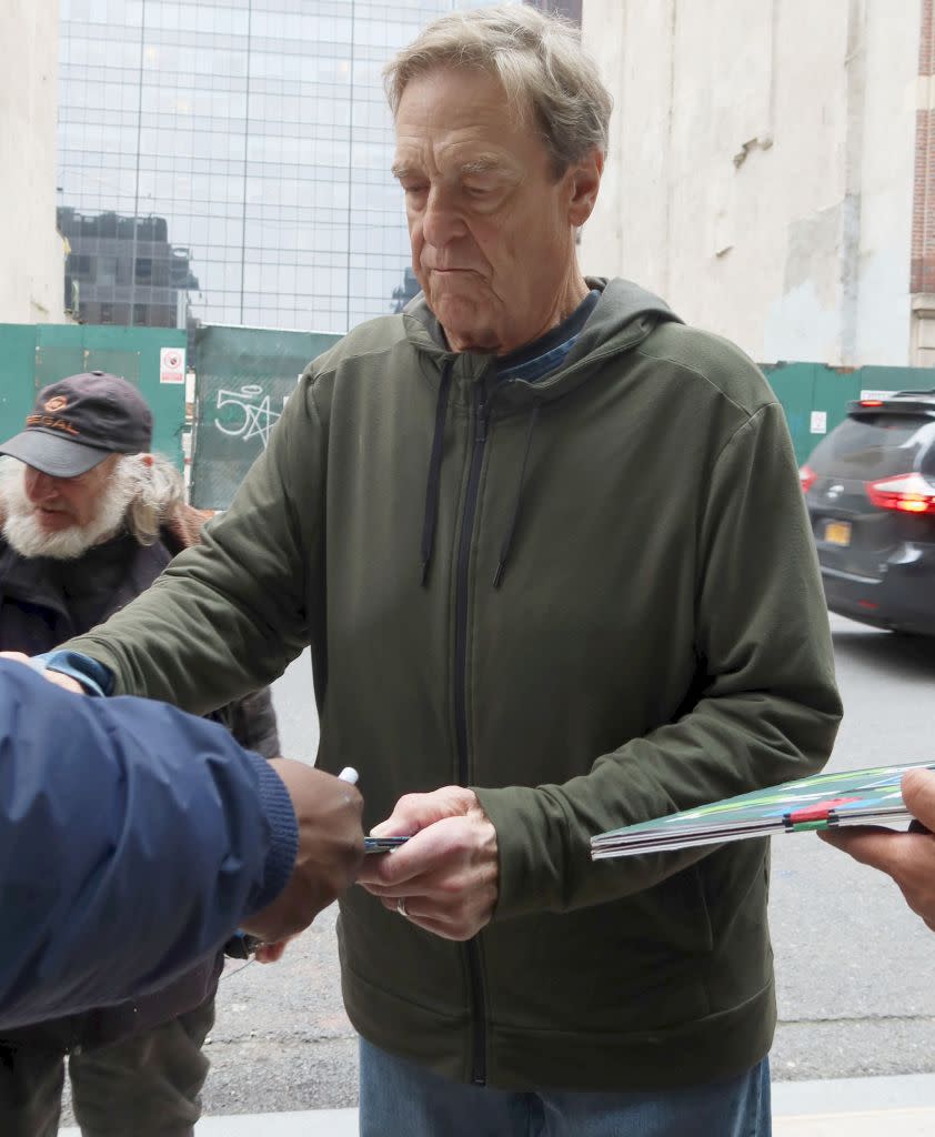 John Goodman was spotted on Wednesday looking extremely fit as the “Roseanne” alum pounded the streets of Midtown while wearing a green hoodie, a blue sweater, blue jeans and white slip-on shoes. Rick Davis / SplashNews.com