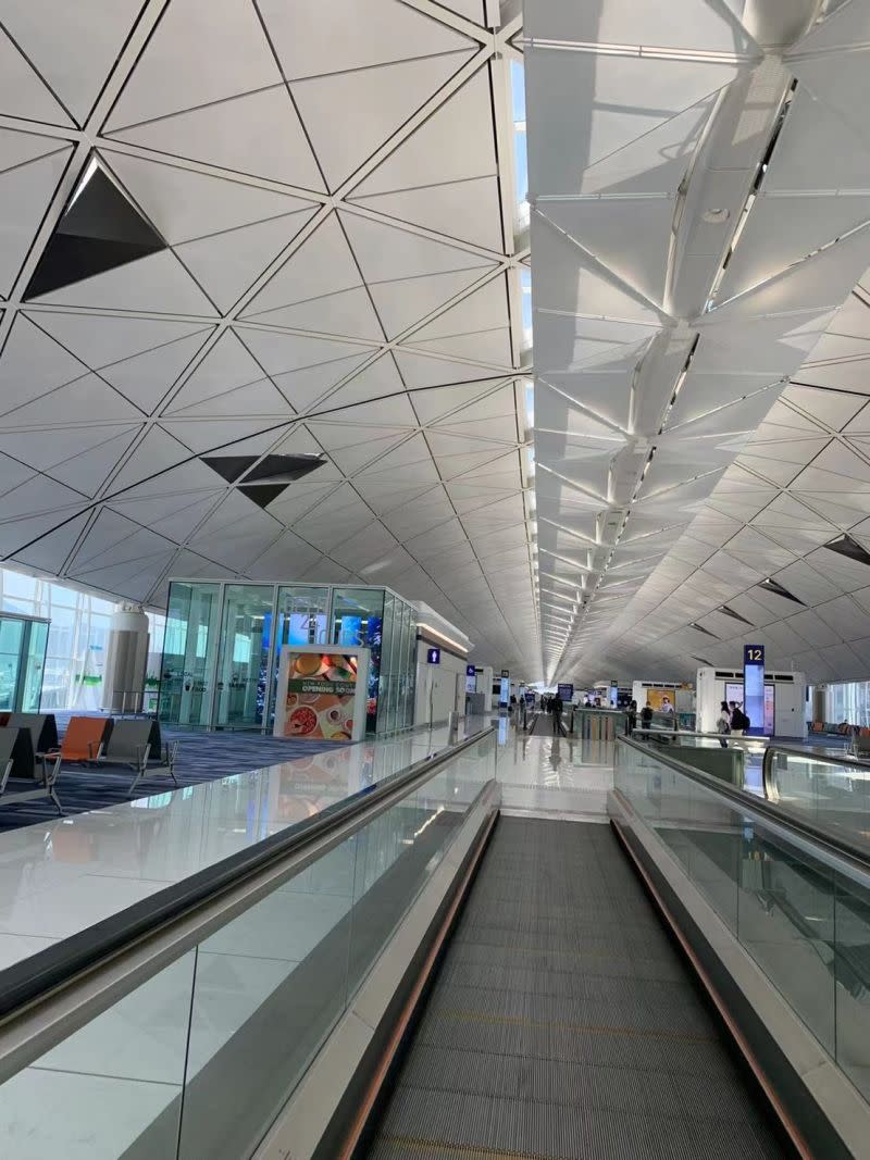 ▲疫情爆發以來，香港國際機場旅客數銳減。（圖／讀者提供）