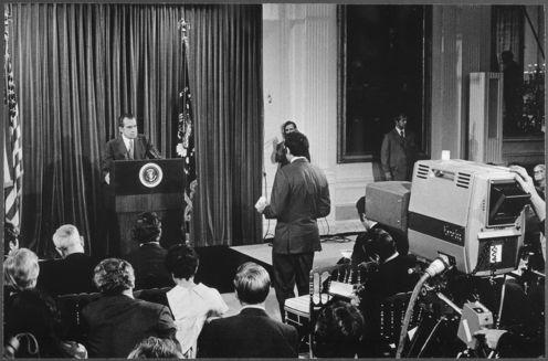   <span class="attribution"><a class="link " href="https://commons.wikimedia.org/wiki/File%3ARichard_M._Nixon_press_conference_-_NARA_-_194767.tif" rel="nofollow noopener" target="_blank" data-ylk="slk:Wikimedia Commons/Office of Presidential Libraries;elm:context_link;itc:0;sec:content-canvas">Wikimedia Commons/Office of Presidential Libraries</a></span>