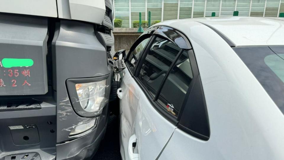 林吟蔚車禍。（圖／經紀人提供）