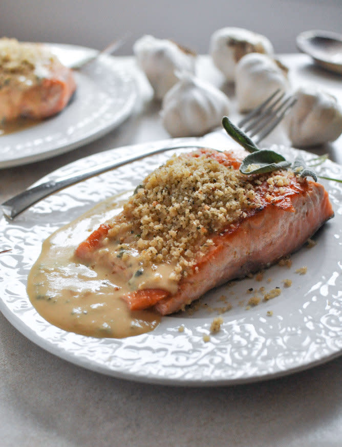 <strong>Get the <a href="http://www.howsweeteats.com/2012/11/pan-crisped-salmon-with-light-dijon-cream-and-garlic-butter-breadcrumbs/" target="_blank">Pan-Crisped Salmon with Light Dijon Cream and Garlic Butter Breadcrumbs recipe</a> from How Sweet It Is</strong>
