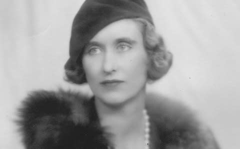  Iris Origo in Italy, 1935 - Credit: © Estate of Iris Origo