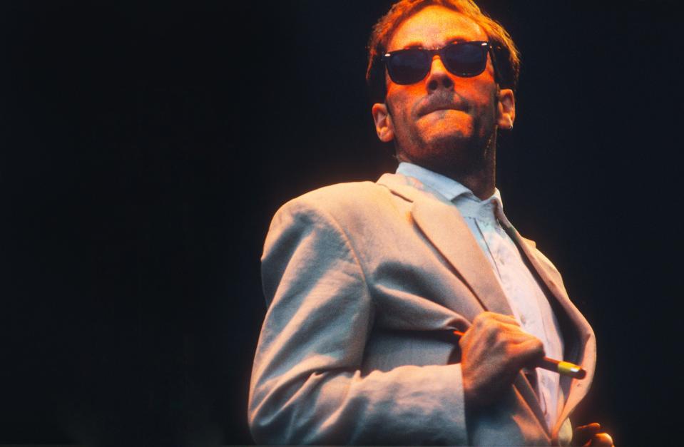 ONSTAGE WITH R.E.M. AT THE TORHOUT WERCHTER FESTIVAL, WERCHTER, BELGIUM, JULY 1989