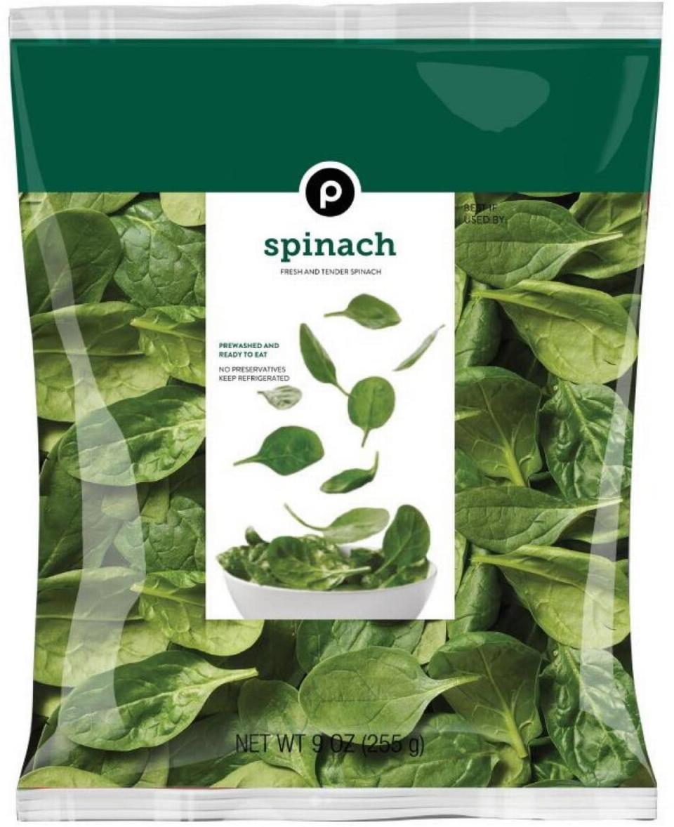 Front of the Publix Spinach bag Fresh Express recalled on Dec. 15, 2023.