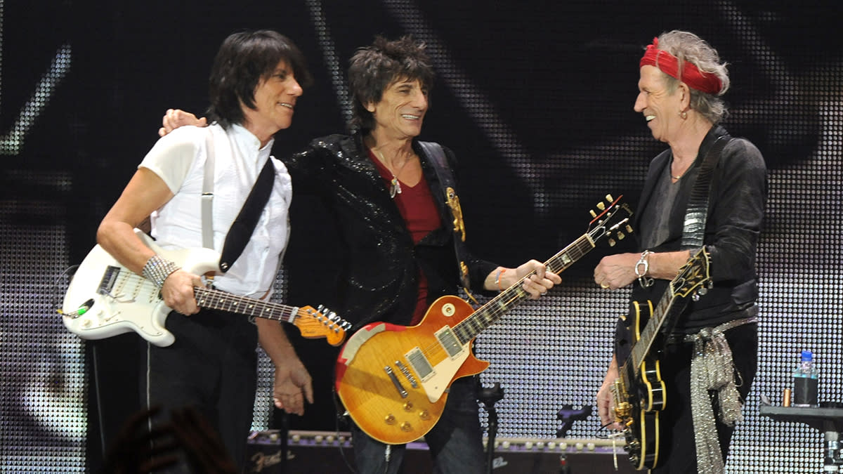  Jeff Beck (left) onstage with Ronnie Wood and Keith Richards. 