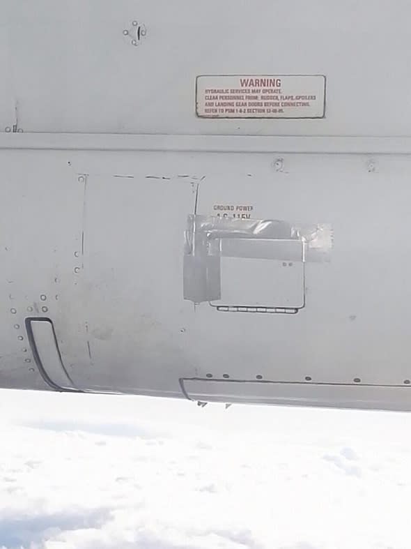 Passenger spots 'duct tape' holding plane engine panel together