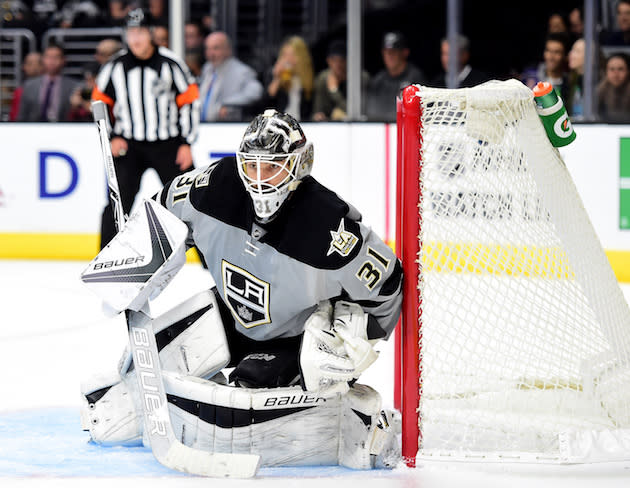 LOS ANGELES, CA - OCTOBER 22: Peter Budaj #31 of the Los Angeles Kings in goal during the third peirod of a 4-3 overtime shootout win over the Vancouver Canucks at Staples Center on October 22, 2016 in Los Angeles, California. (Photo by Harry How/Getty Images)