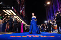 <p>Con un vestido <em>cut-out</em> de Valentino que no era fácil de llevar y se mimetizaba con la alfombra azul, así llegaba Brie Larson al estreno londinense de ‘Capitana Marvel’. (Foto: Jeff Spicer / Getty Images). </p>