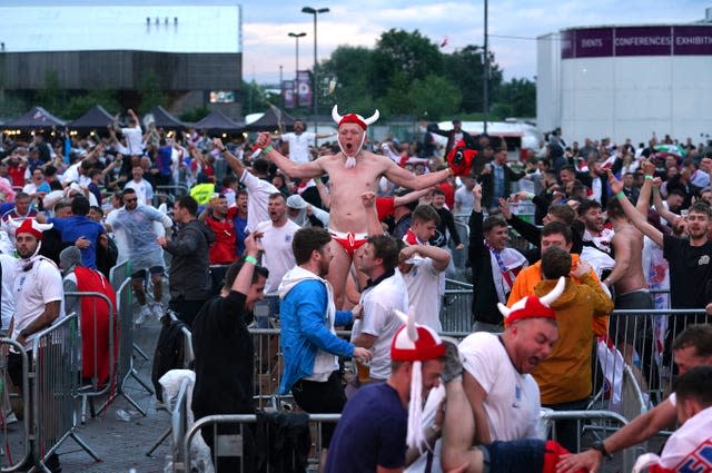 Fans watching Ukraine v England